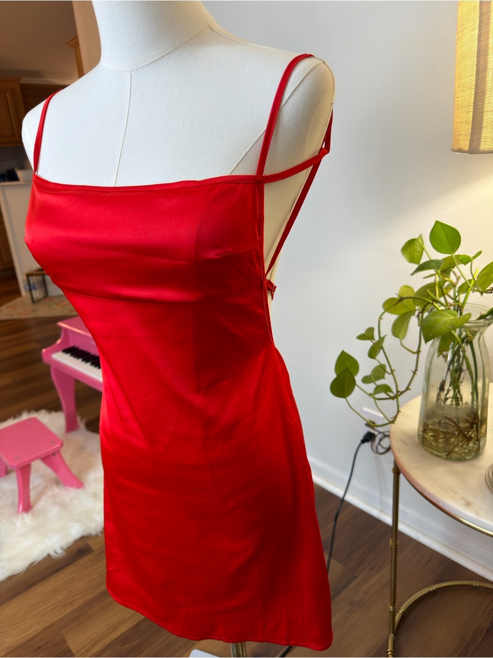 Edikted Women’s Red Satin Tie-Strap Backless Mini Dress Size S NWT - Picture 4 of 11
